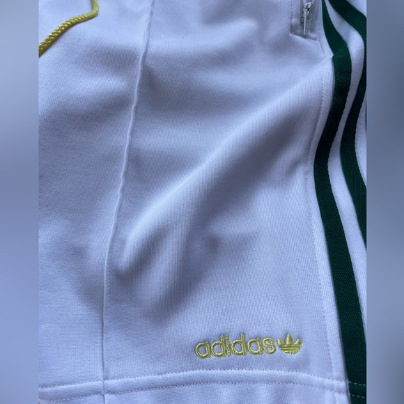 VINTAGE ADIDAS ORIGINALS ATHLETIC TRACK BASKETBALL SHORTS 3 stripes - Picture 2 of 14